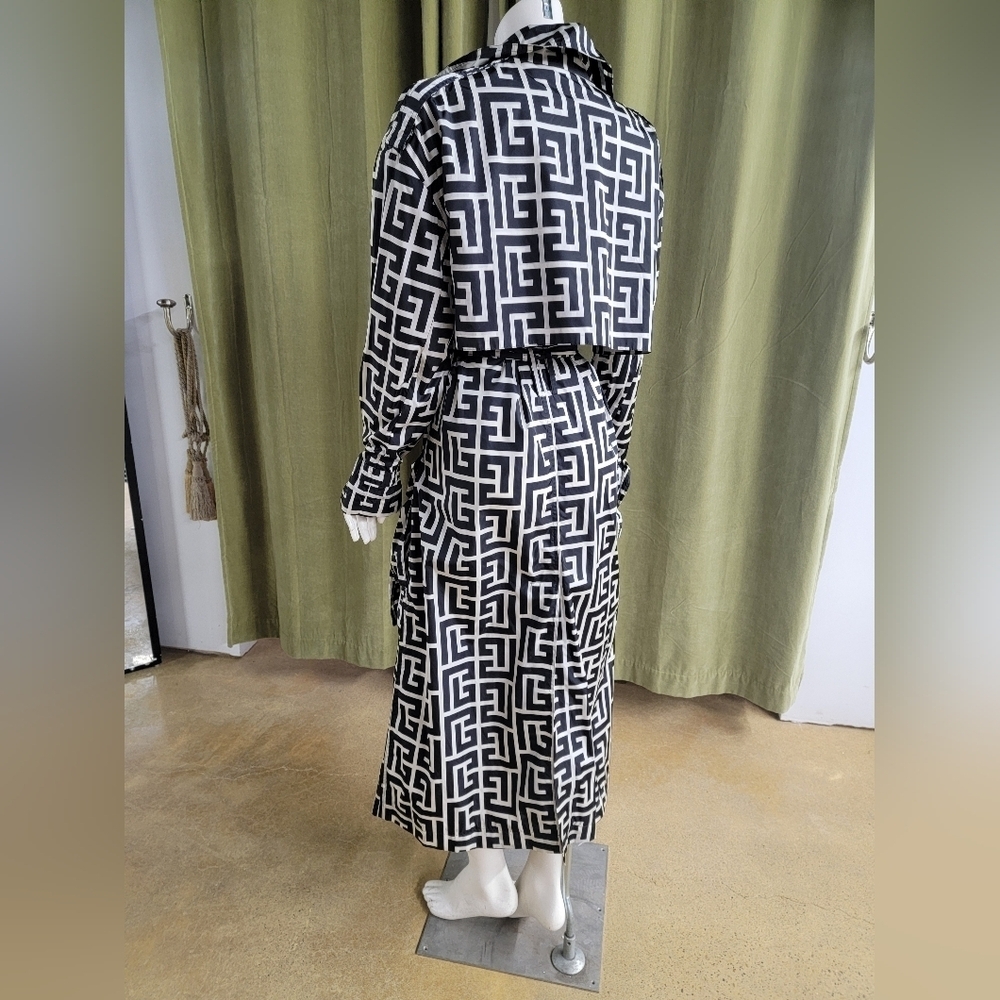 Balmain - Monogram Jacquard Pattern Trench Coat - Picture 3 of 11